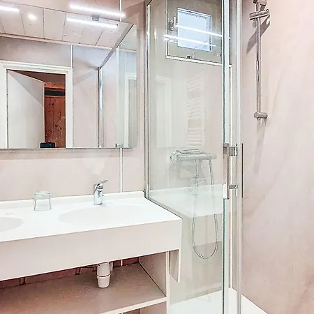 Appartement Le Pramecou - Val Claret-3 By Interhome *